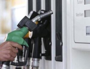 Akaryakıta bir indirim daha! Motorinin litresi 19 lira düzeylerine geriledi
