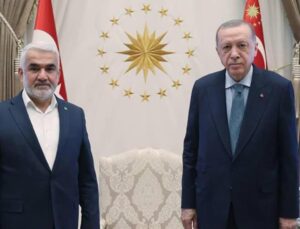 HÜDA PAR’ın önerisi AK Parti’nin seçim beyannamesine girdi: Mesken hanımlarına emeklilik hakkı getireceğiz