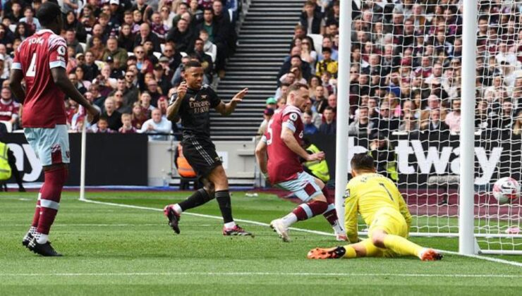 Premier Lig’de tepe karıştı! Arsenal, şampiyonluk yolunda kötü tökezledi