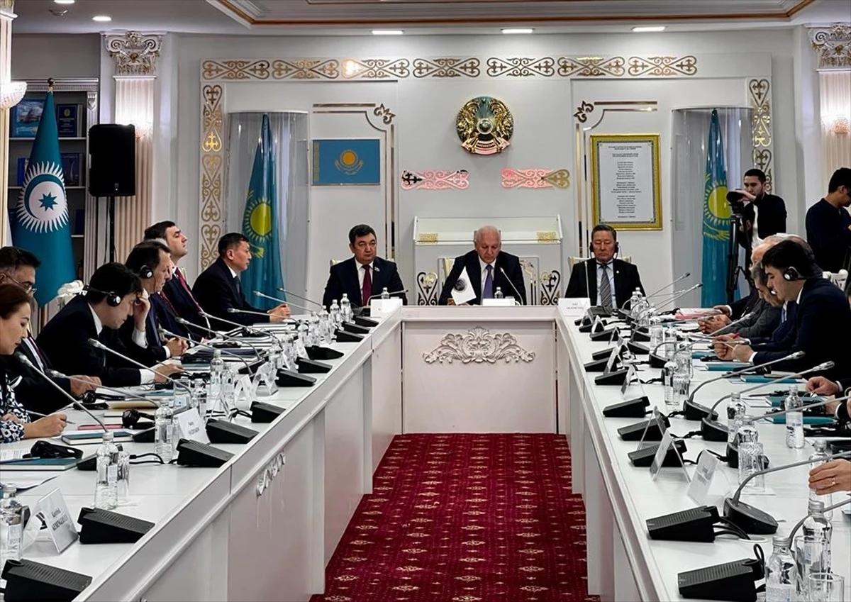 Memleketler arası Türk Akademisi Kazakistan’da Konferans Düzenledi