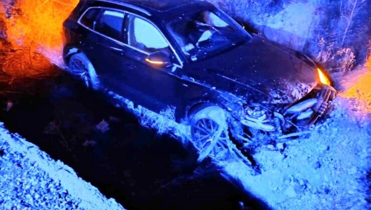 Afyonkarahisar’da Araba Şarampole Girdi: 5 Yaralı