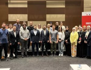 BAŞKAN İmam Hatipliler Derneği Medya Okuryazarlığı ve Uydurma Haberlerle Gayret Projesi Tamamlandı