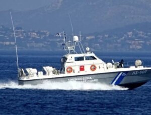 Yunan Kıyı Güvenliği, göçmenleri taşıyan hız teknesine ateş açtı: 1 meyyit