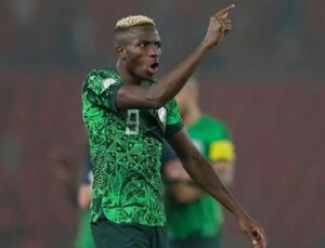6 dakika yetti! Victor Osimhen’den tarihe geçen gol