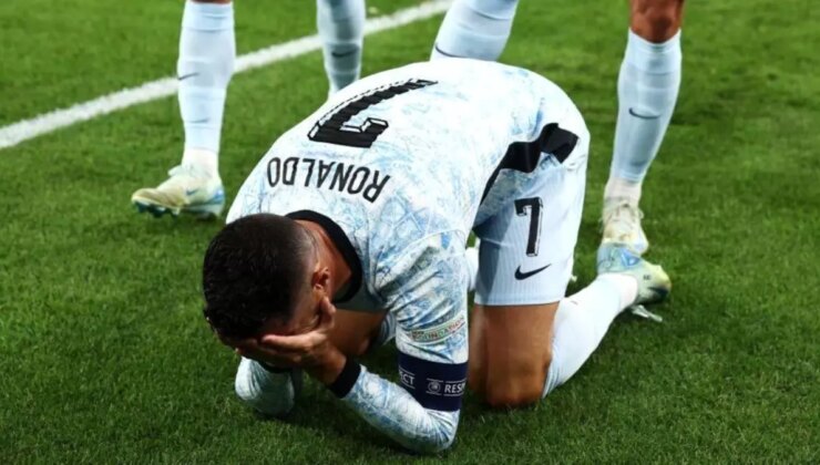 Cristiano Ronaldo Mesleğinin 900. Golünü Attı