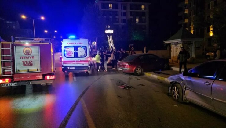 Çorum’da Araba Kazası: Şoför Sıkıştı