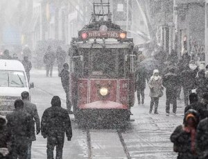 İstanbul’a ne vakit kar yağacak? Canlı yayında tarih verildi